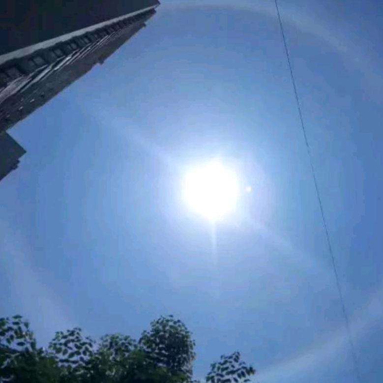 ヅ正午阳光丶