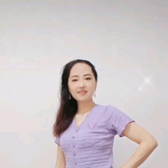 阳光明媚，