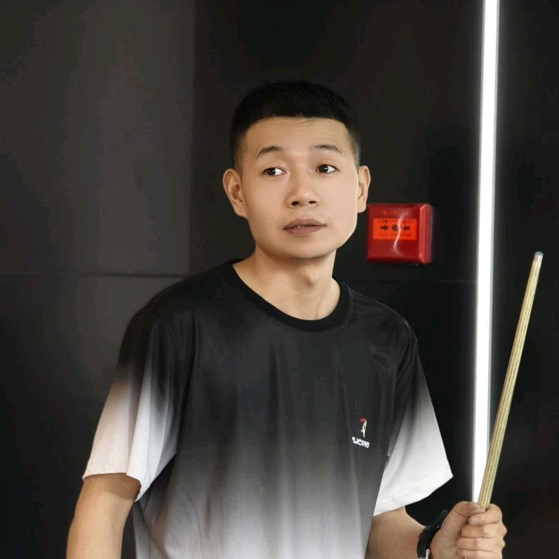 广告。匕首台球挑战