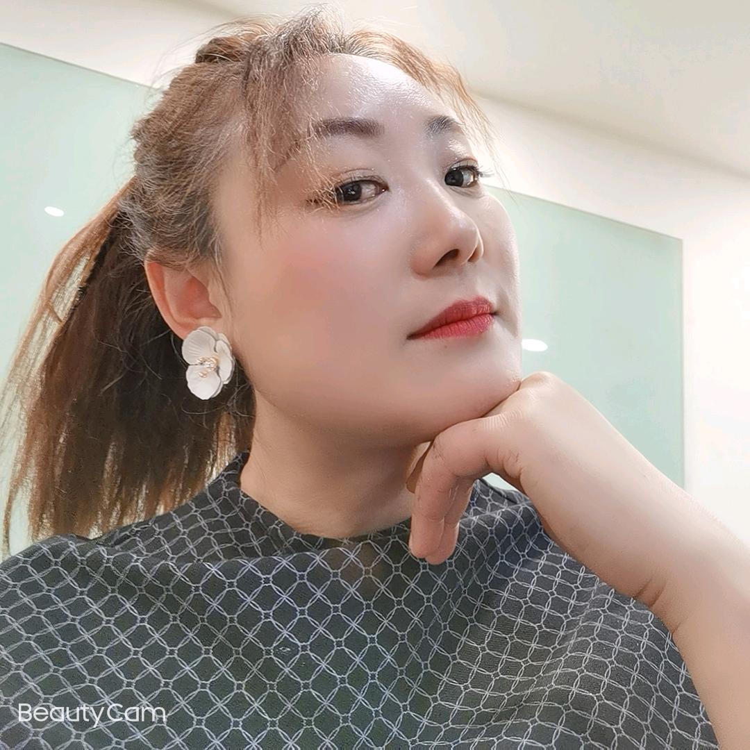 爱吃玉米的大象🐘头像