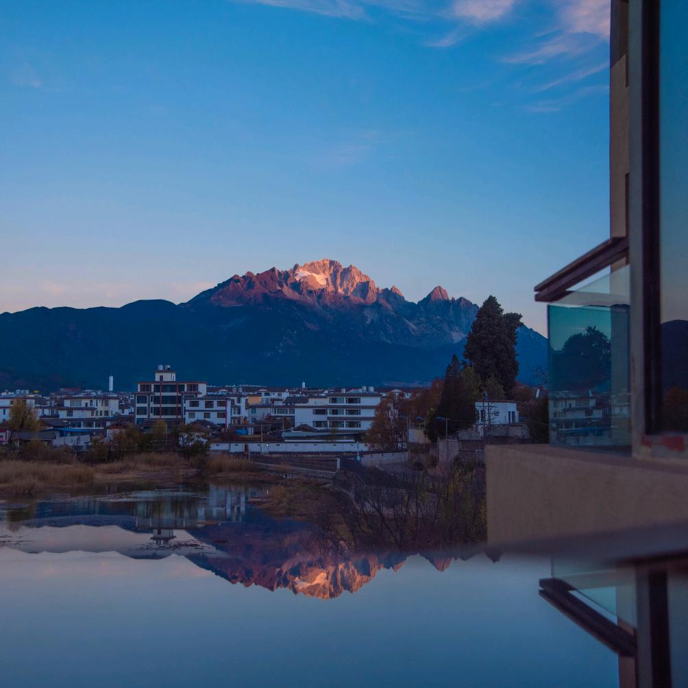 丽江云渡雪山湖畔酒店