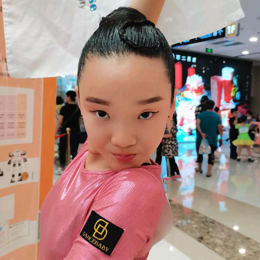 小美女