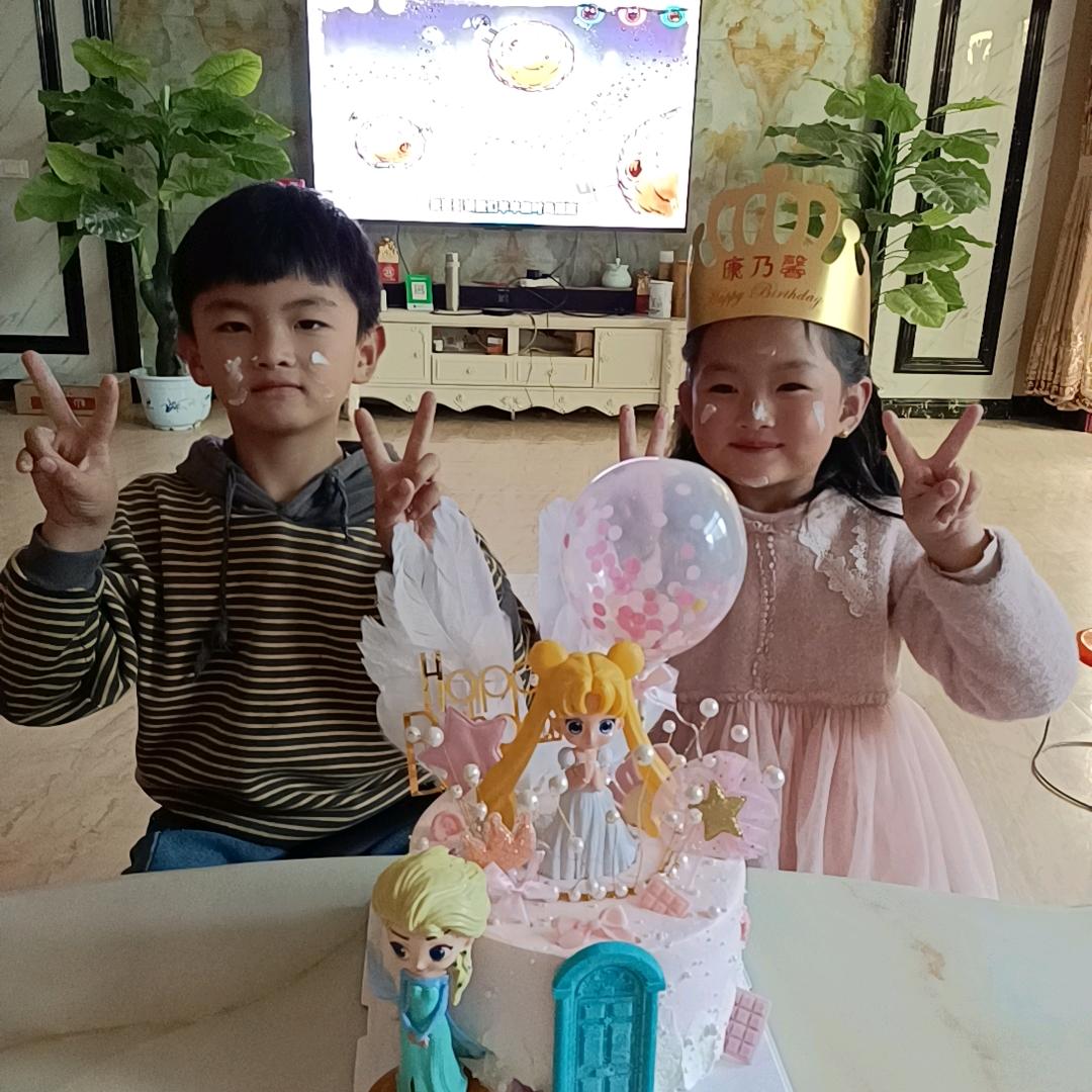 沈秘又可爱
