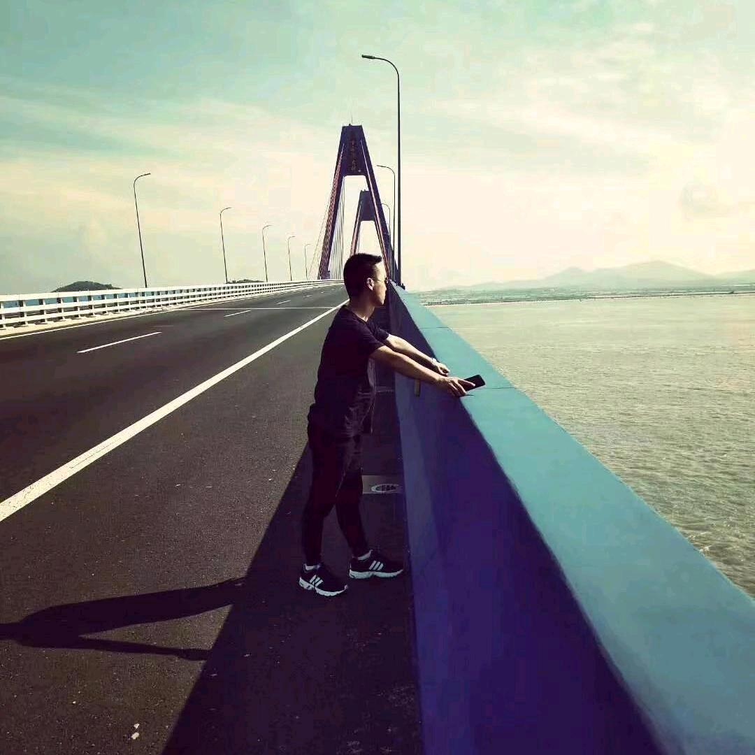 张氏磊哥