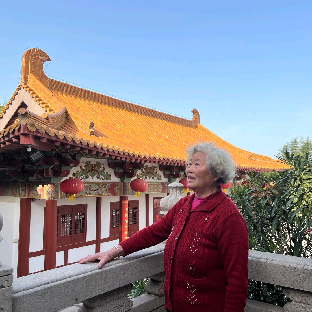 周奶奶