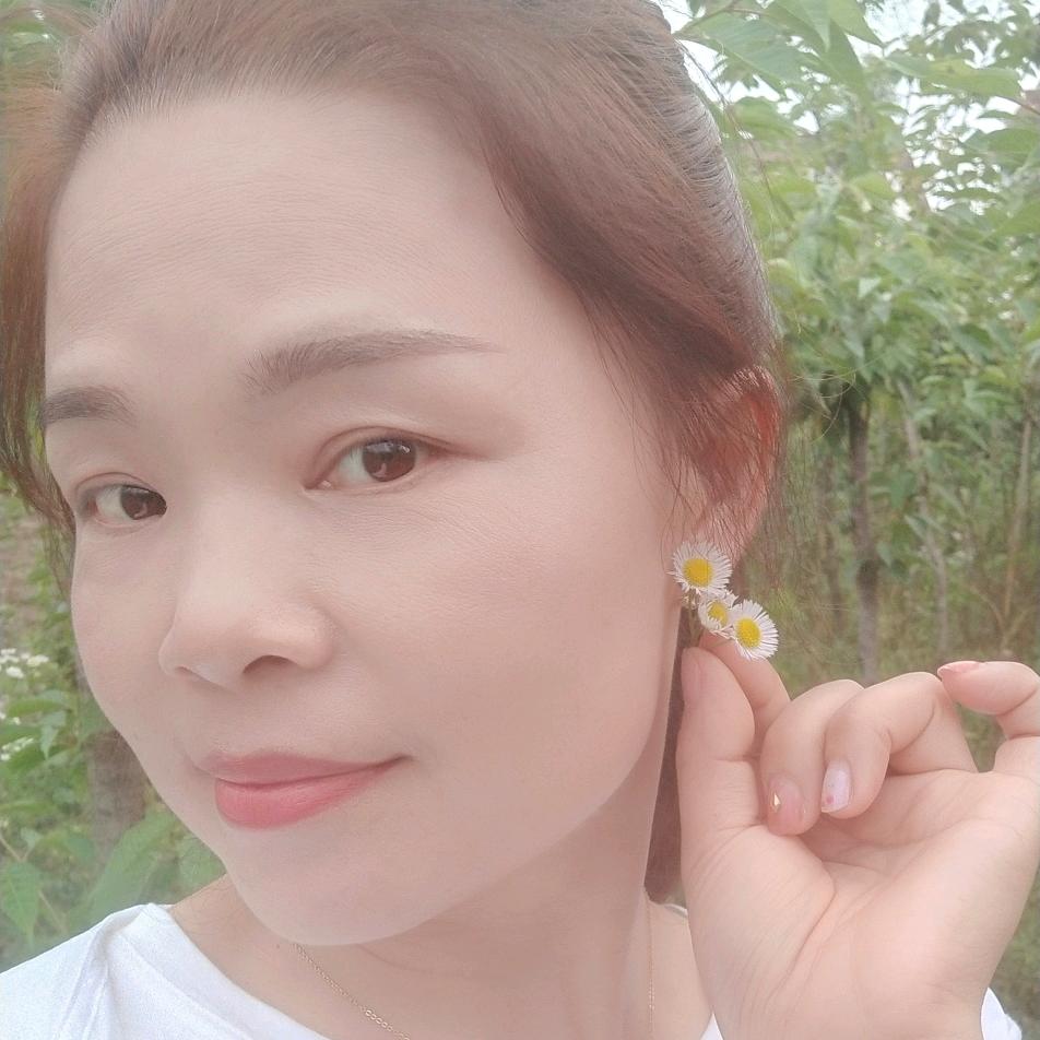 嘴角微扬🙃🙃