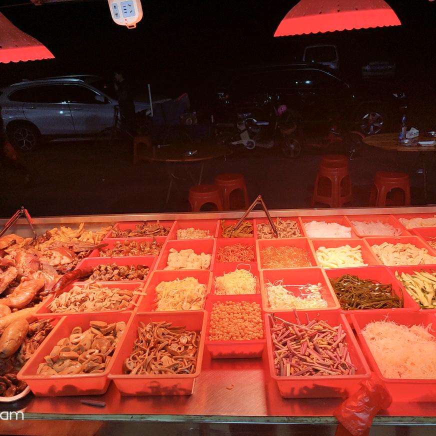 卤天下四川风味熟食