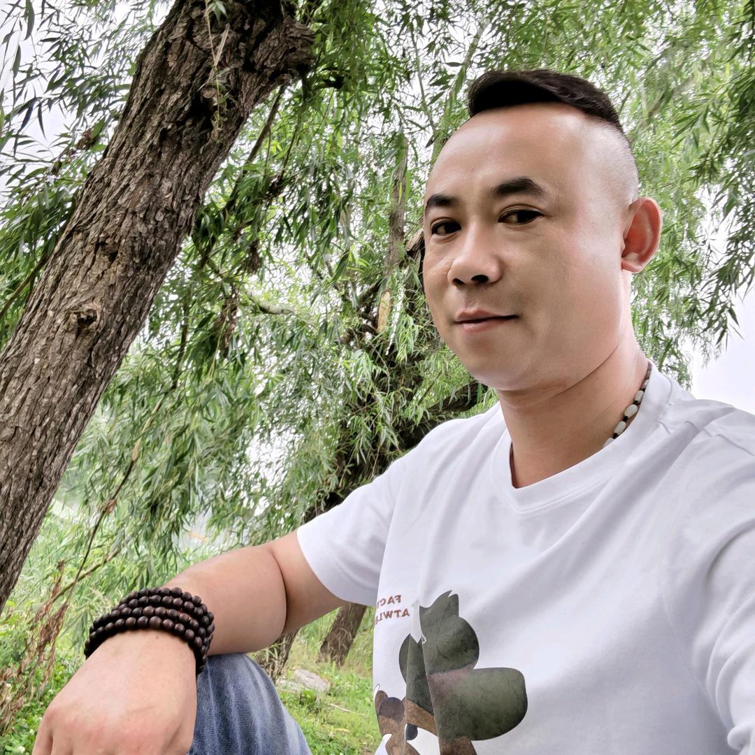 诚实守信  李亚军