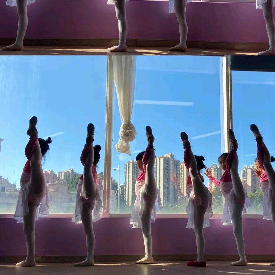 思贝睿艺术中心