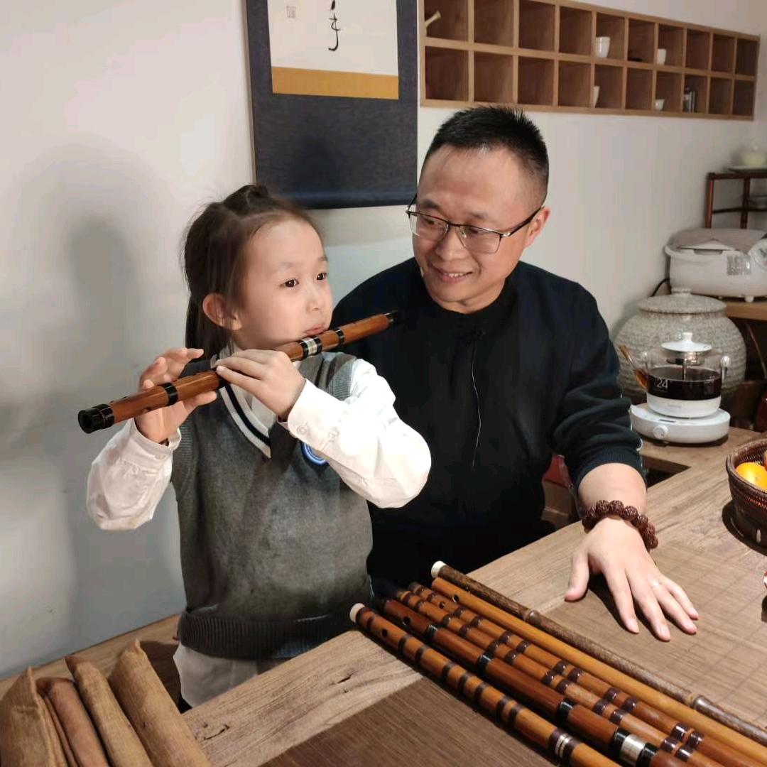 刘振
