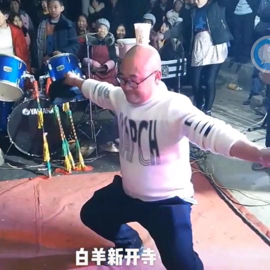 达州市，杂技魔术龙狮演艺团