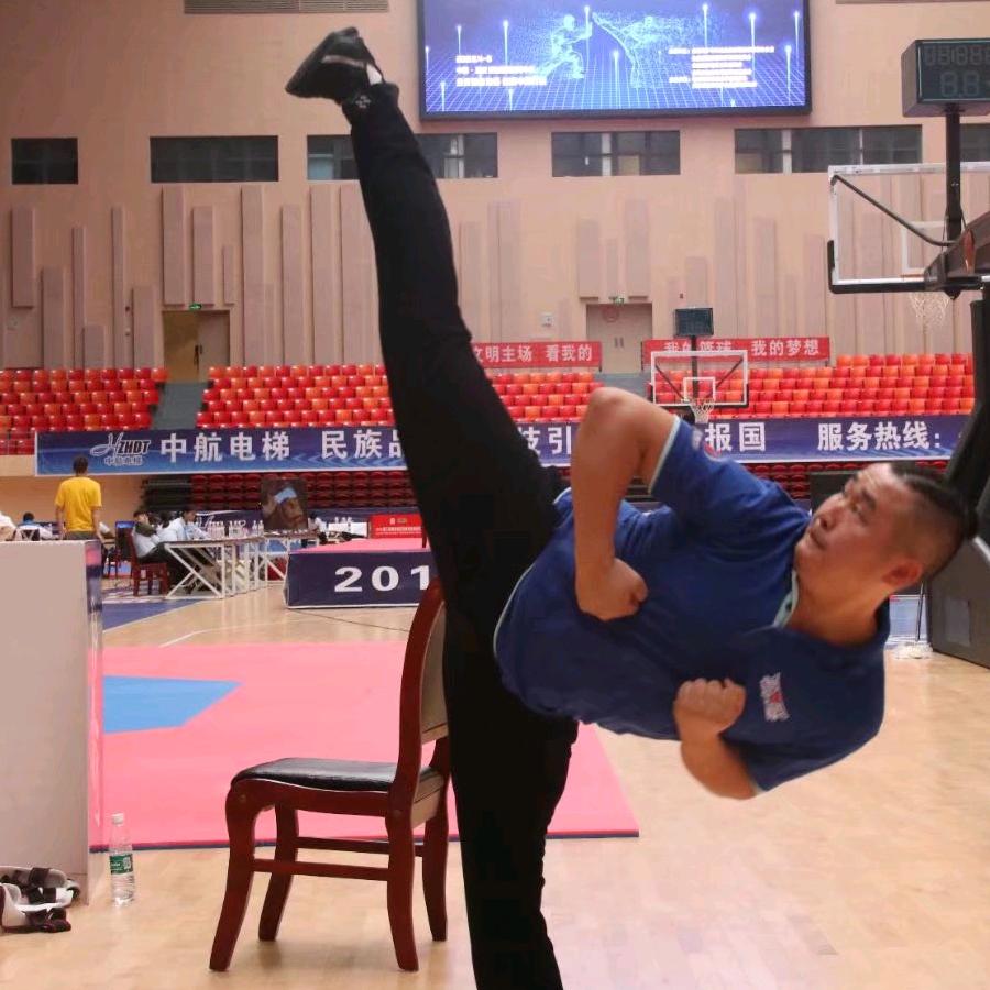 贵州悍泰格斗～何永勇