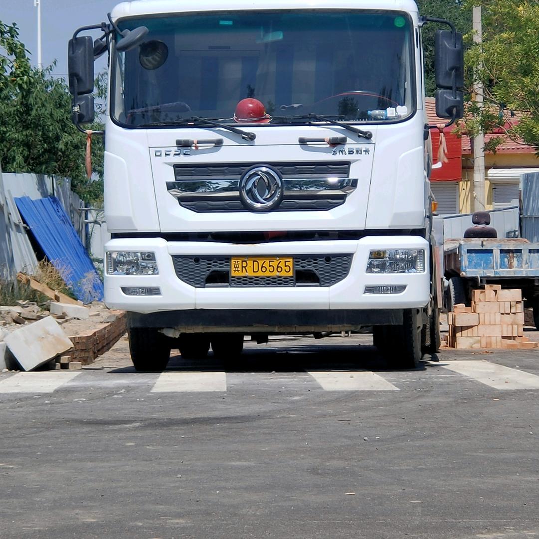 霸州出租多辆洒水车～乐乐