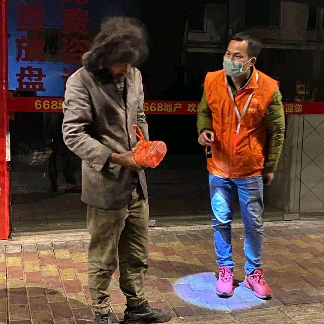 点燃社会的一份关注