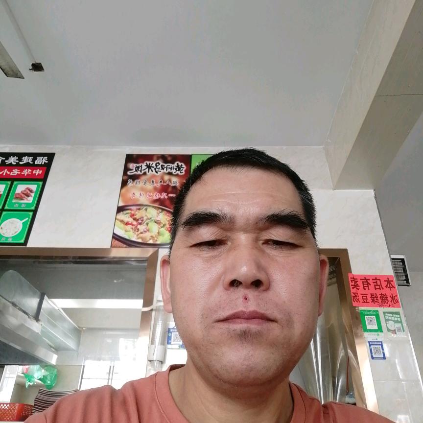 胡子哥。