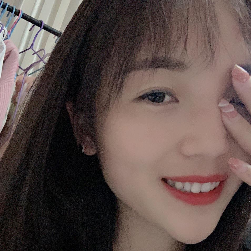 吕 丫 头 吖