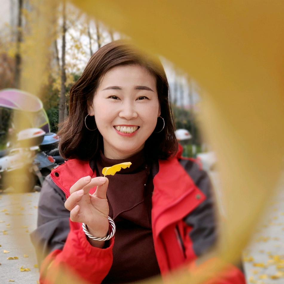 小酒窝（董明霞）