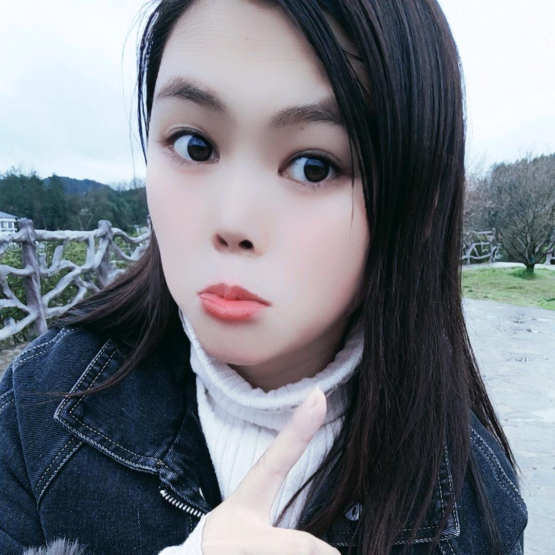 普普通通的群妹儿