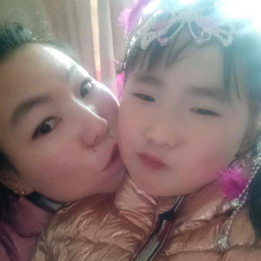 王童童