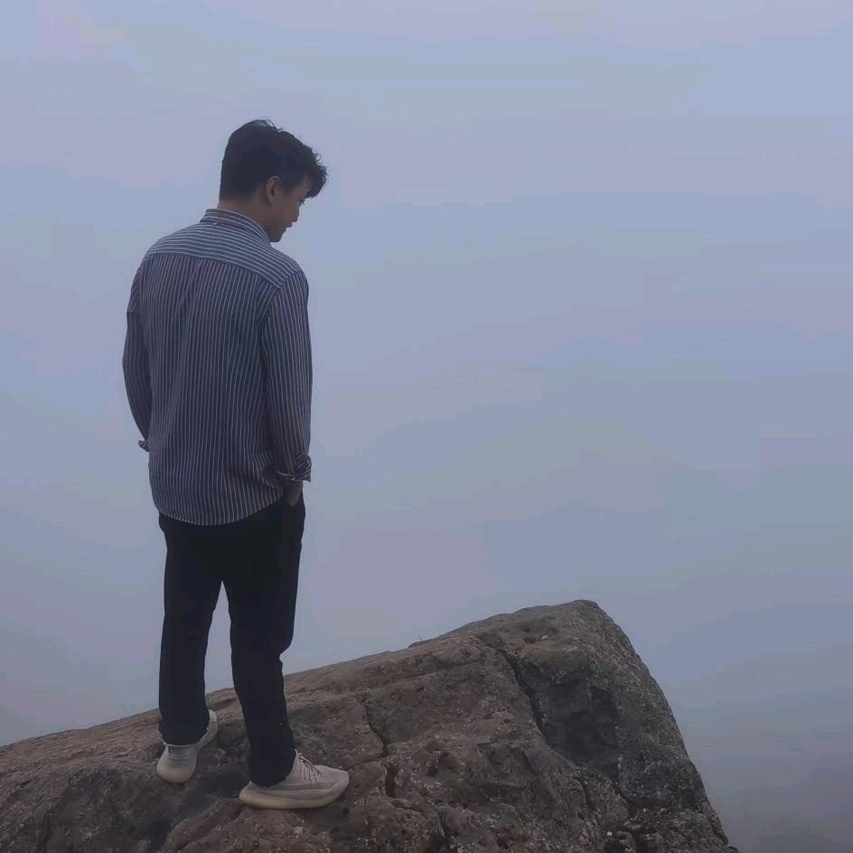 曾伟（星瀚艺术—昭通)美术高考培训