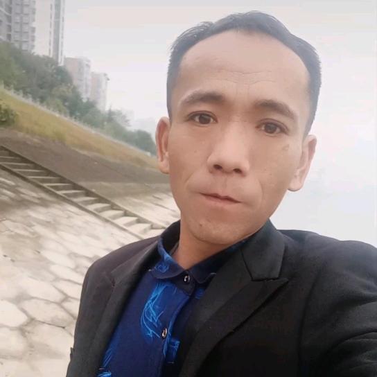 潘洁