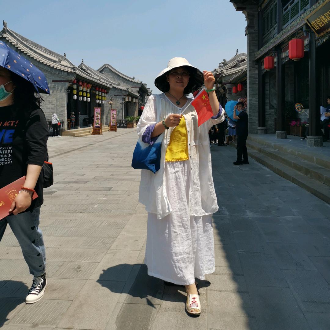 彩红