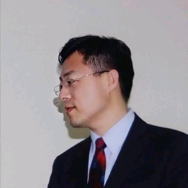 向着太阳追着光