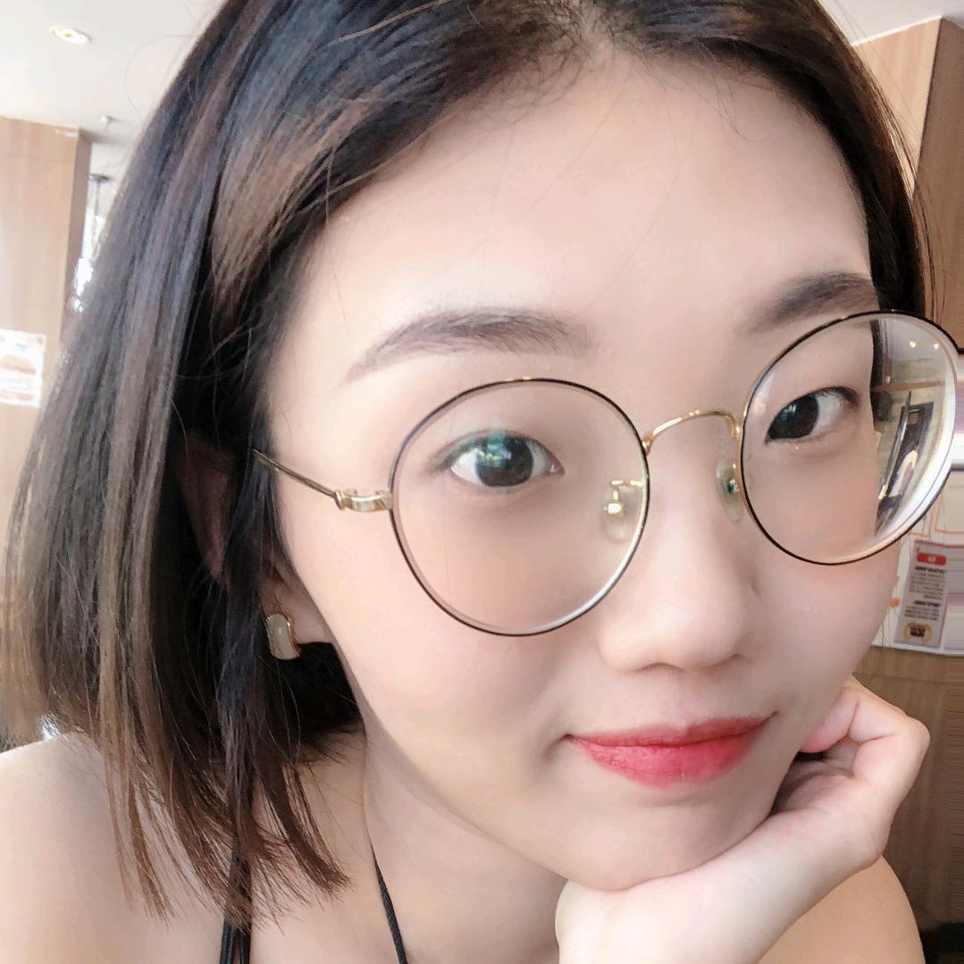 一只不务正业的设计狮