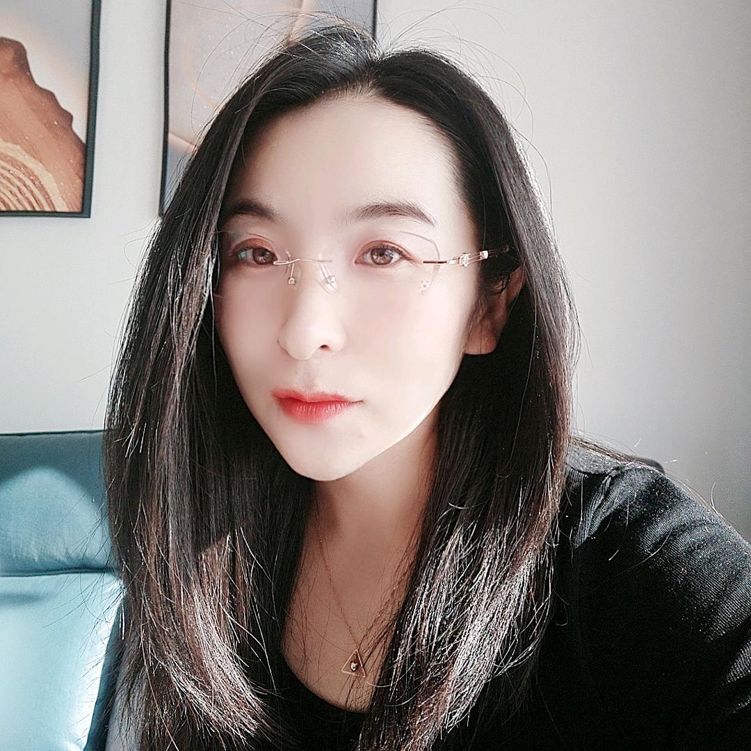@玲