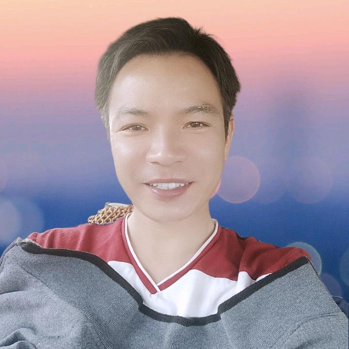 粤璨典星光