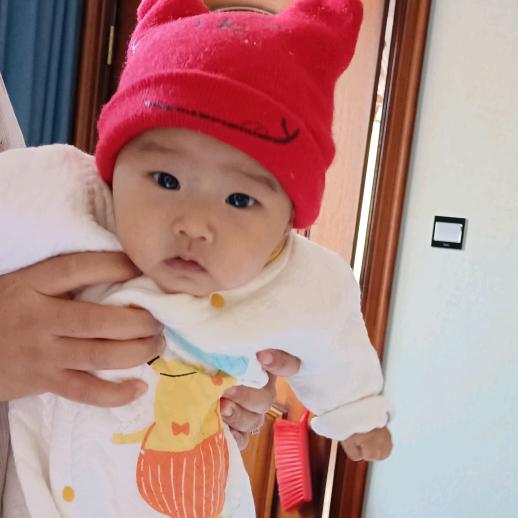 风轻云淡，王彩霞