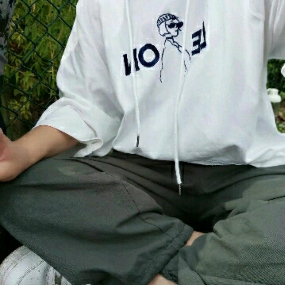 柏翎
