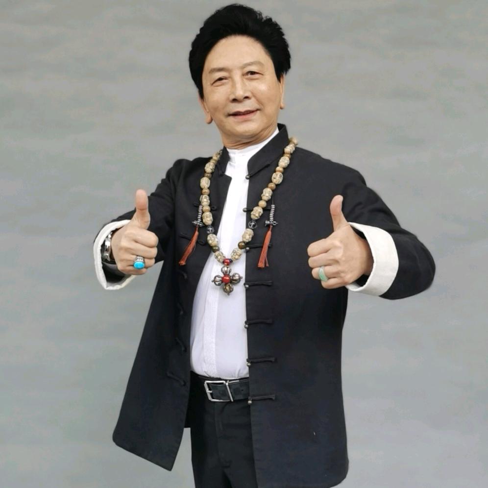 彭登怀的小小跟班