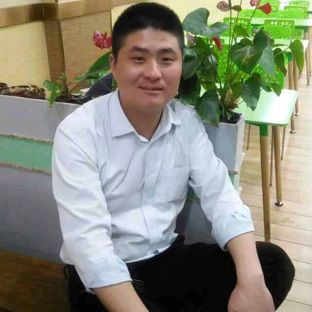 举杯敬自己