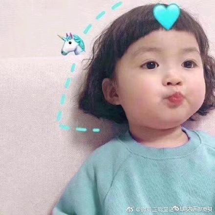 短头发的小姑娘