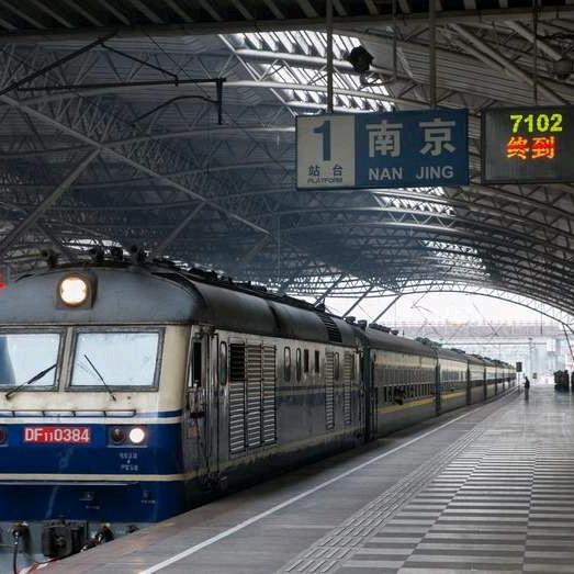 拐幺洞两次列车