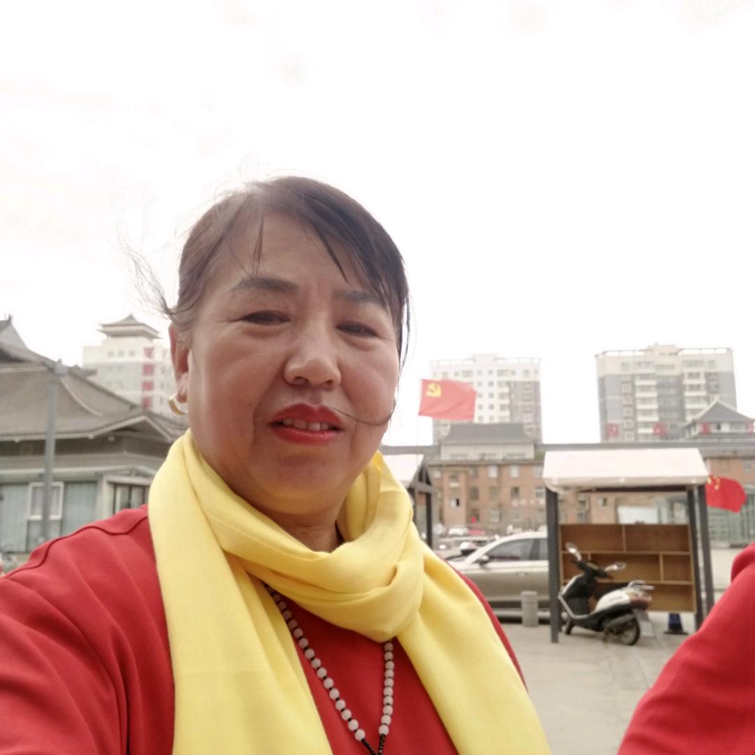 缝被子咯