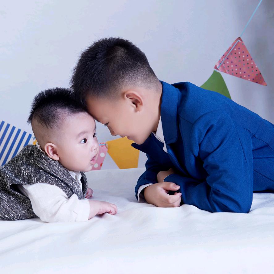 俩娃♥(｡￫v￩｡)♥妈