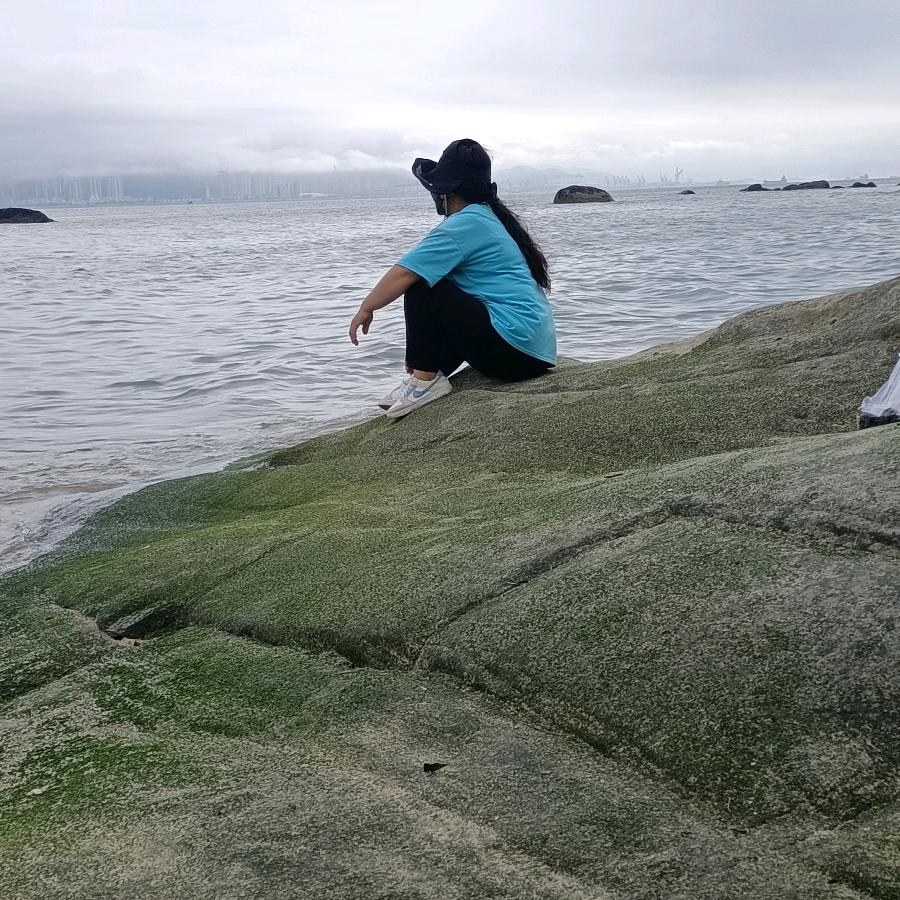 马洪群
