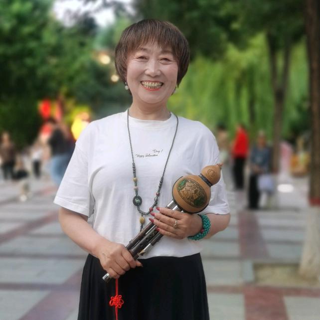 彩玲