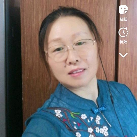 刘姥姥巜首播晚上6点15分》