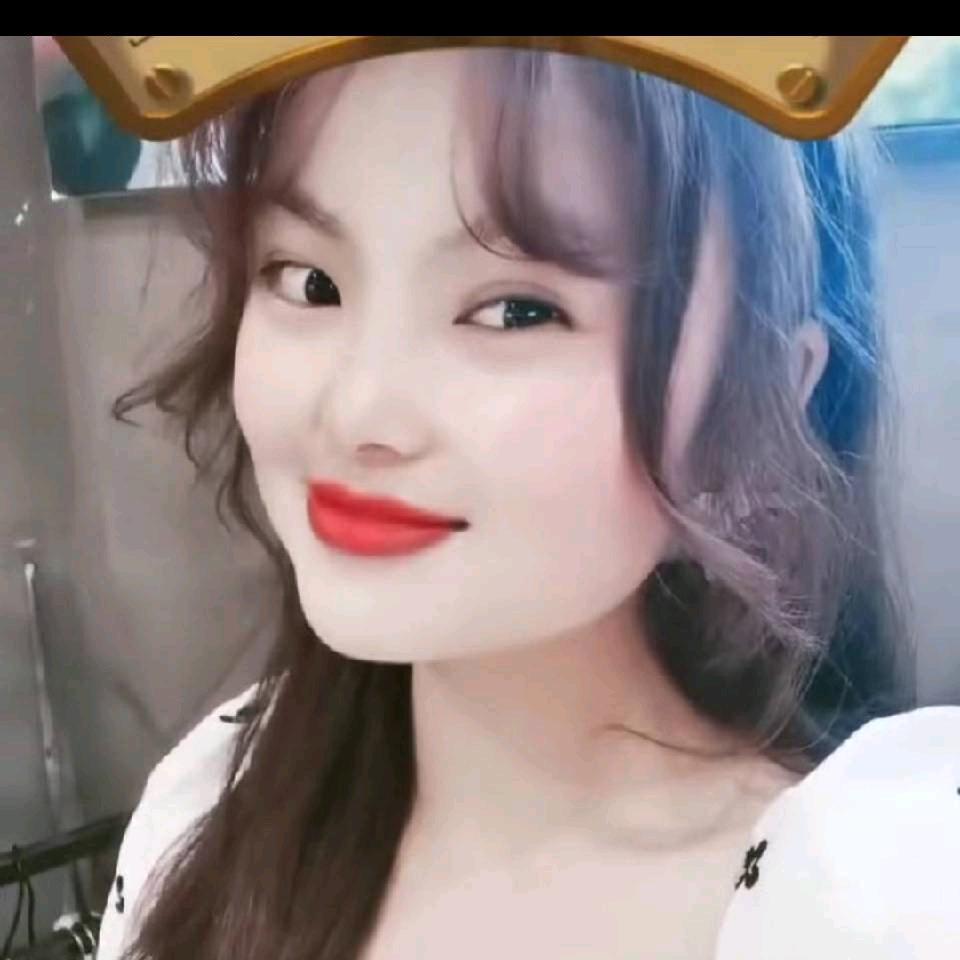 敲爱笑的小仙女 贩卖美丽的服装店主