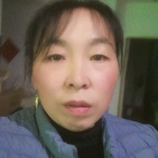 站在风雨中