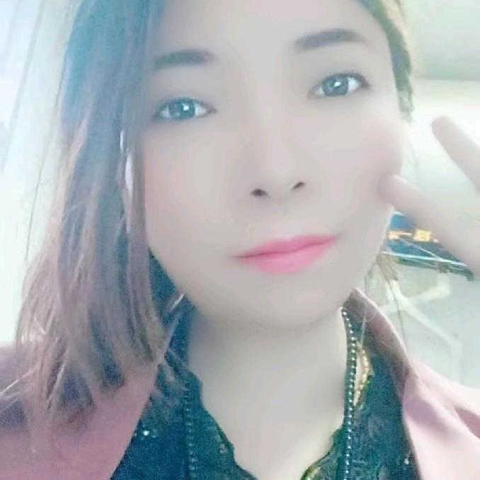 芳 🔥 同款在橱窗