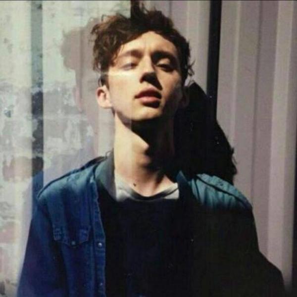 𝙃𝙖𝙣𝙜𝙤𝙫𝙚𝙧