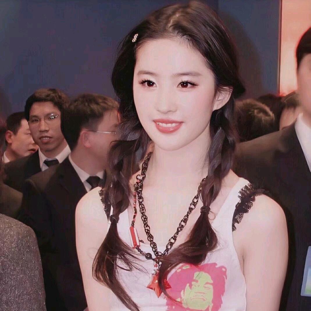 漂亮琪琪