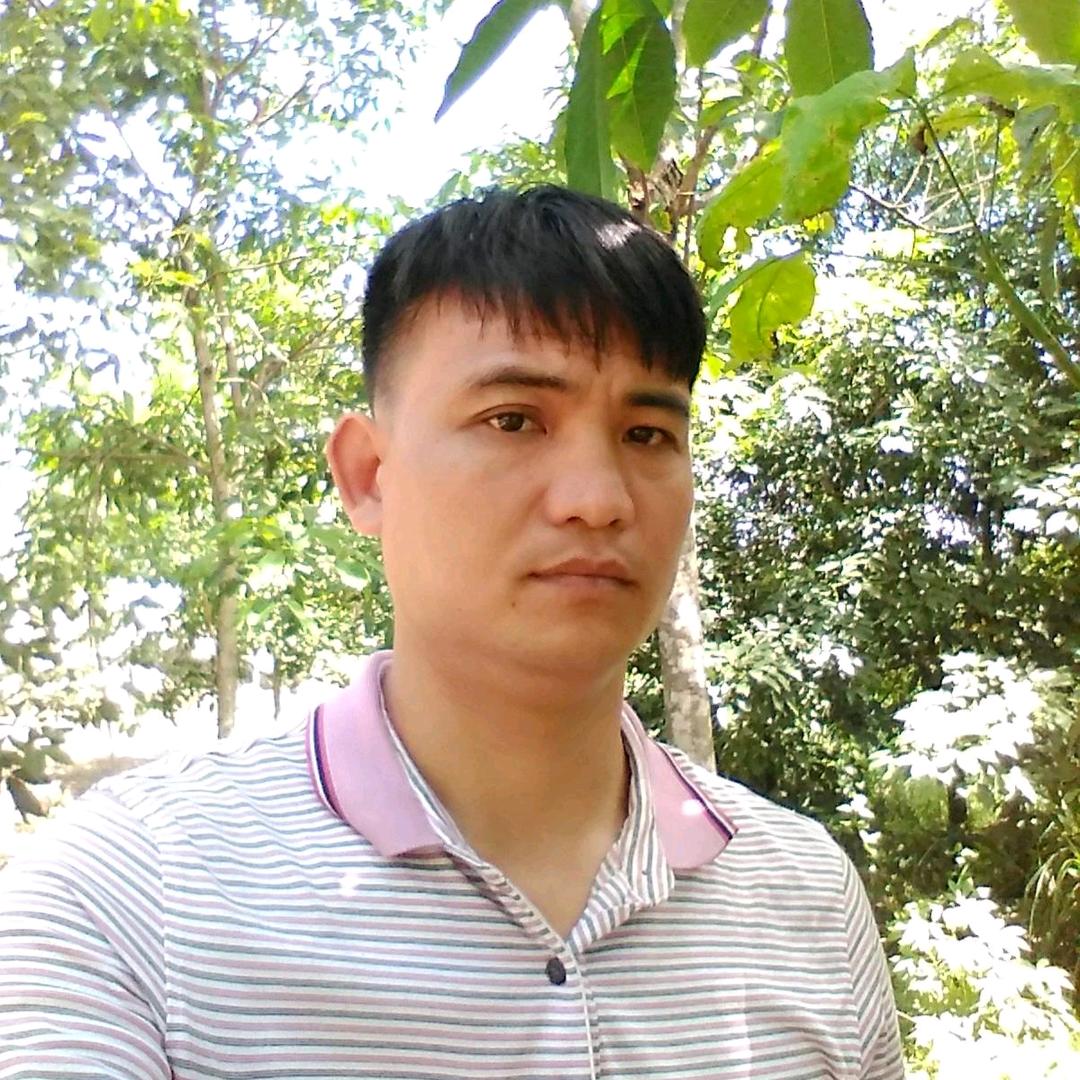她不爱我
