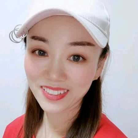 秀语爱跳舞