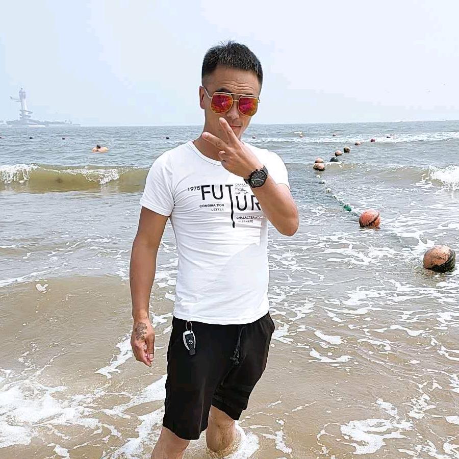 @飝仔，