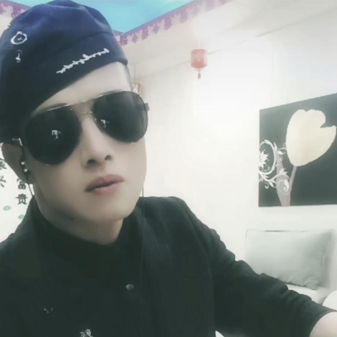 蝴蝶公子🎤️🎶️